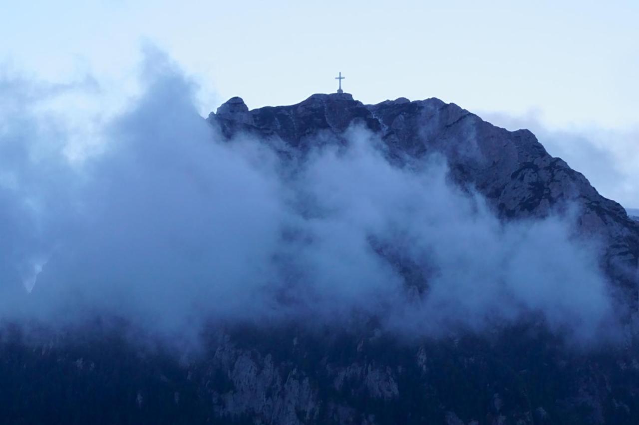 Pensiunea Luna Buşteni Esterno foto