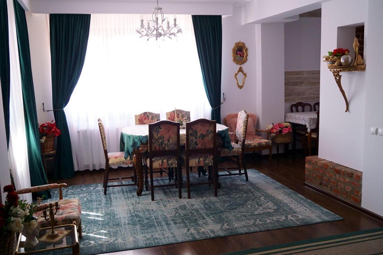 Pensiunea Luna Buşteni Esterno foto