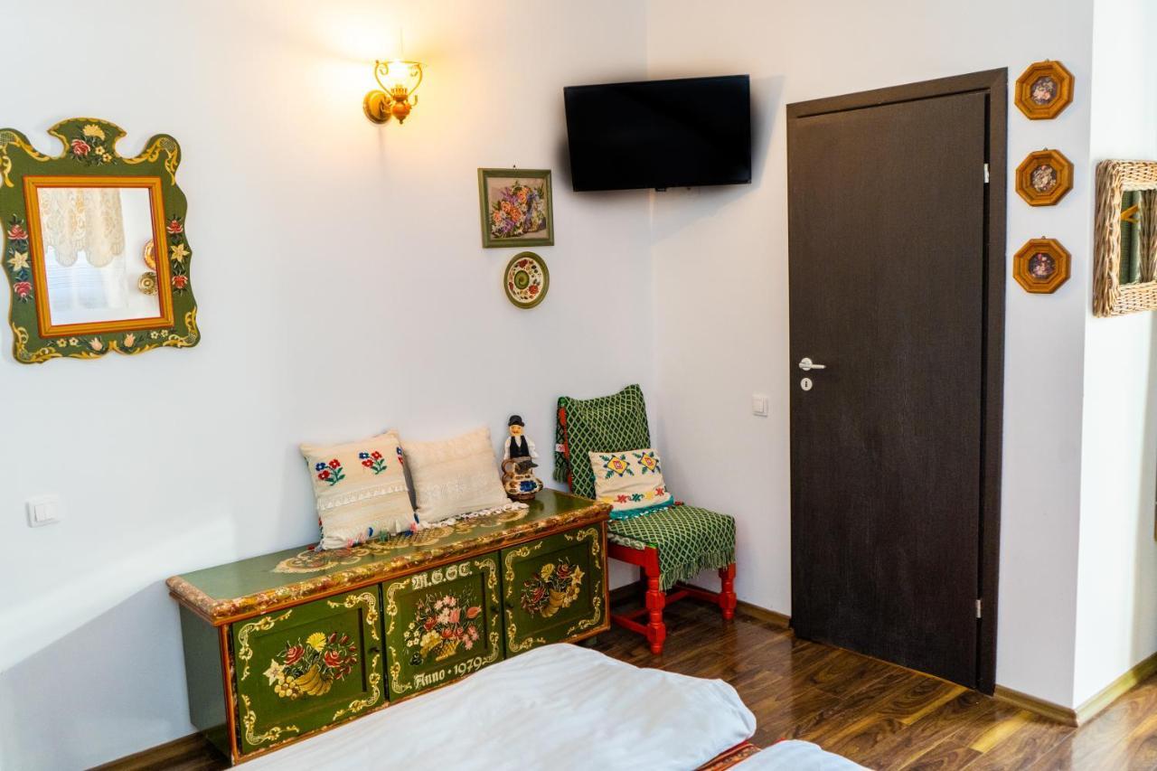 Pensiunea Luna Buşteni Esterno foto